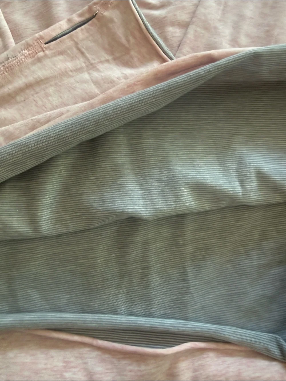 Lululemon Rest Less Long Sleeve Tunic Heathered Pink Gray Size 12 withThumbholes